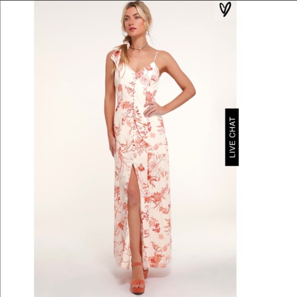❤️NWT Lulu’s floral maxi dress